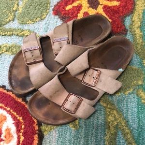 Birkenstock taupe/tan size 7